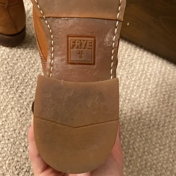 Women’s size 6 1/2 Frye leather boot - Picture 4 of 5